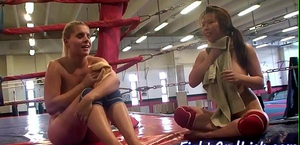  Wrestling lezzie gets pussylicked by eurobabe